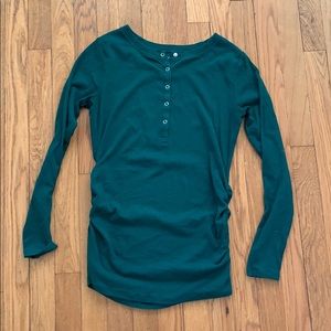 GAP maternity shirt